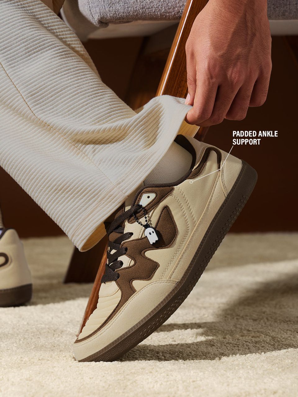 Unisex Low-Top Streetwear Sneakers – Cream & Brown Casual Lace-Up Shoes